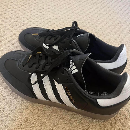 Adidas Velosamba Size M8.5